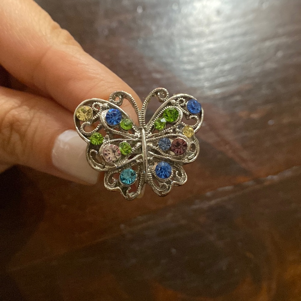 butterfly 🦋 Ring - Picture 4 of 5